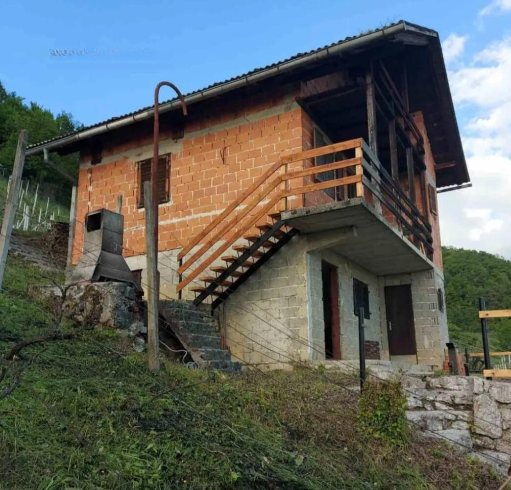 Дом в Шмарье-при-Елшах, Словения, 99 м² - фото 1