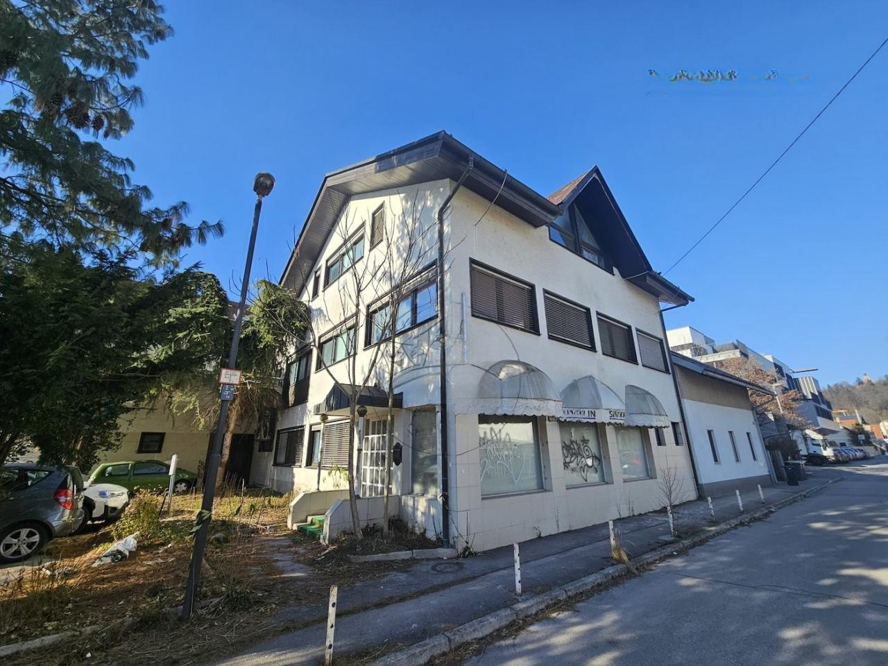 Дом в Любляне, Словения, 1 147 м² - фото 1