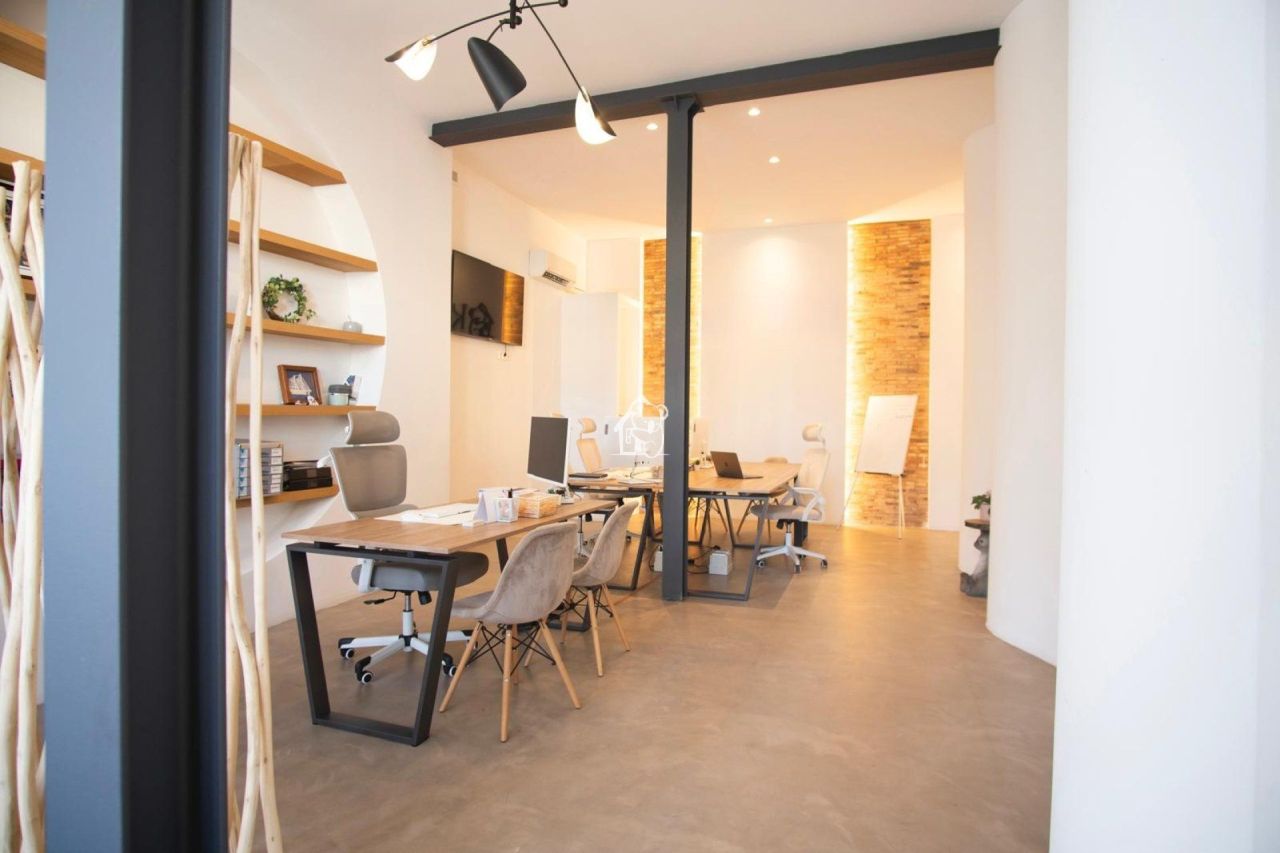 Офис в Сан-Мигель де Салинас, Испания, 60 м² - фото 1