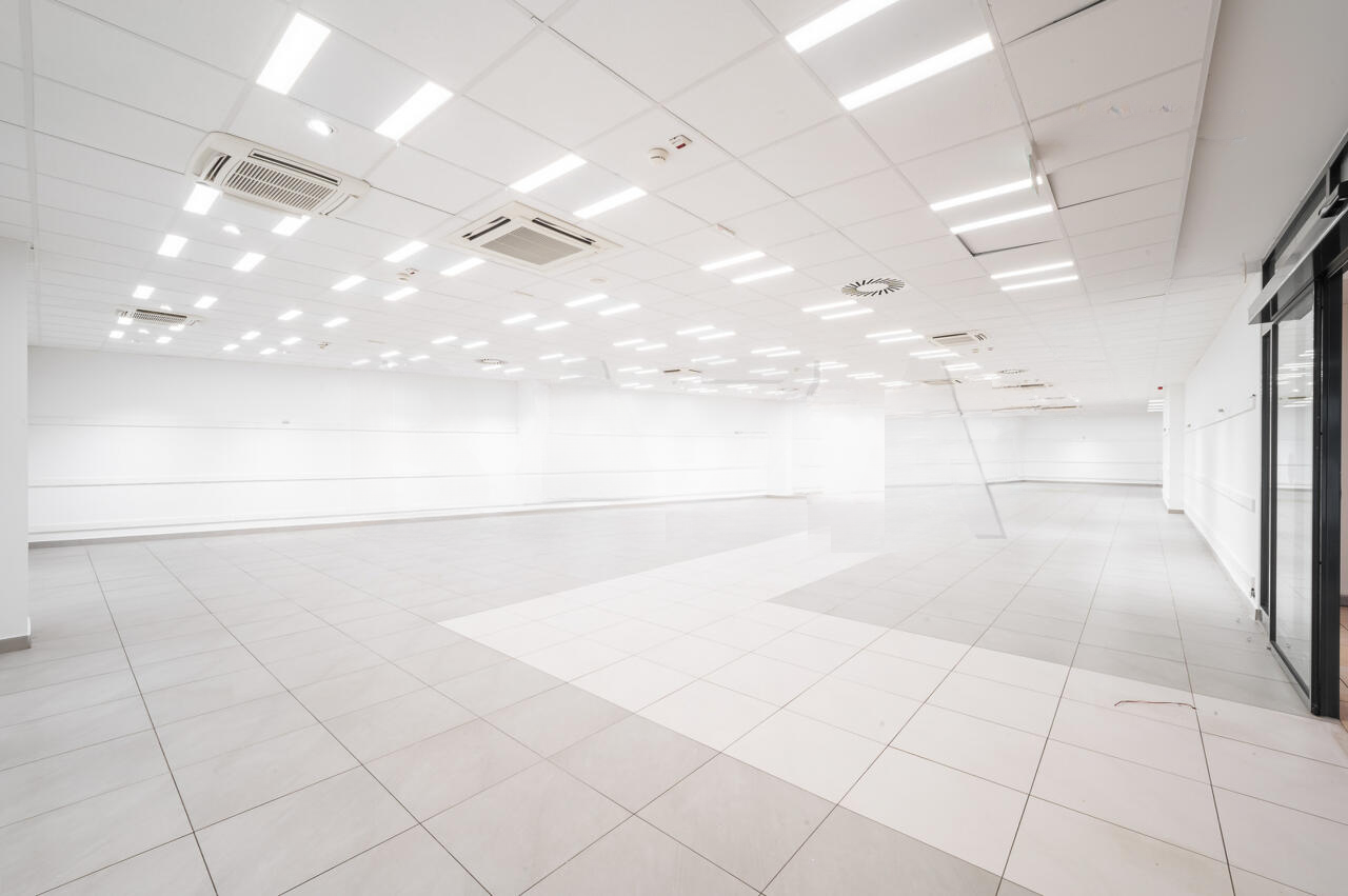 Офис в Любляне, Словения, 459 м² - фото 2