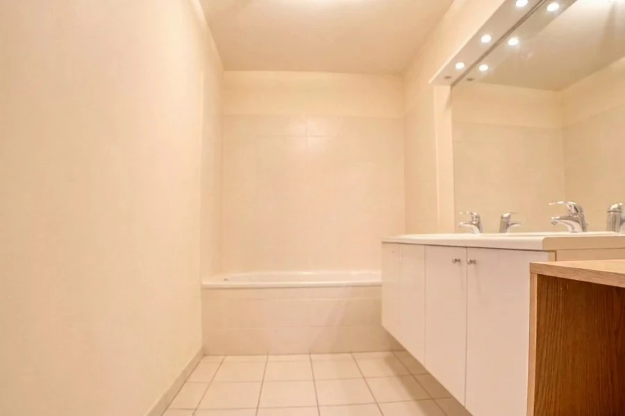 Квартира в Люксембурге, Люксембург, 96 м² - фото 3