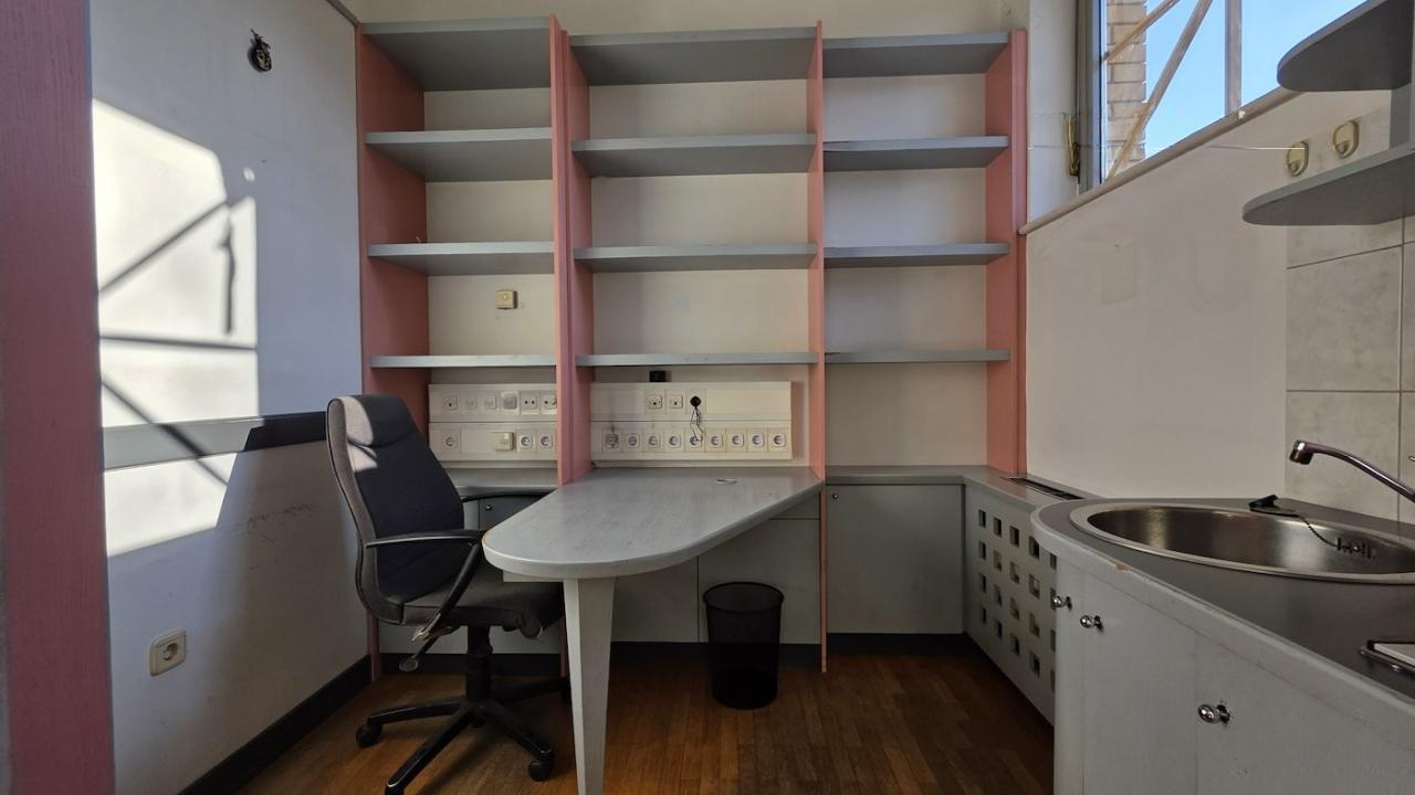 Офис в Любляне, Словения, 30 м² - фото 4