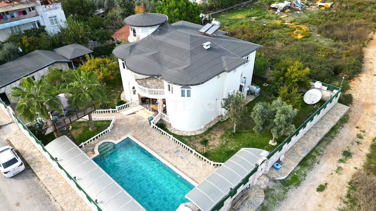 Вилла в Серике, Турция, 380 м² - фото 1