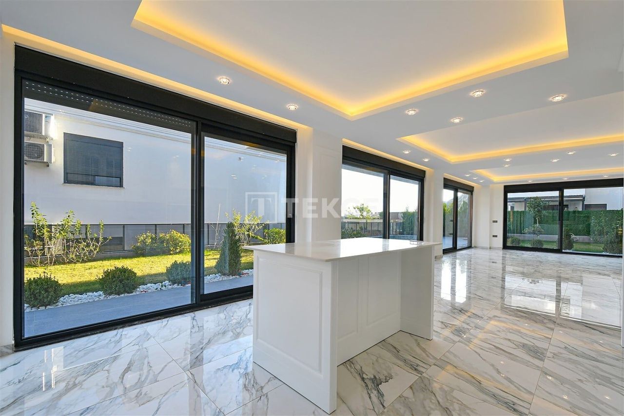 Вилла в Алании, Турция, 320 м² - фото 12