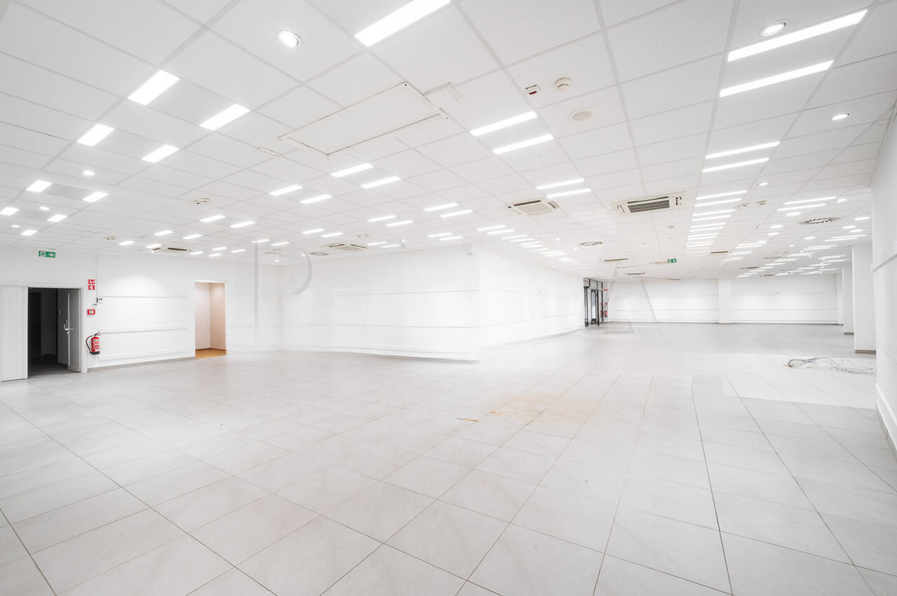 Офис в Любляне, Словения, 458 м² - фото 5