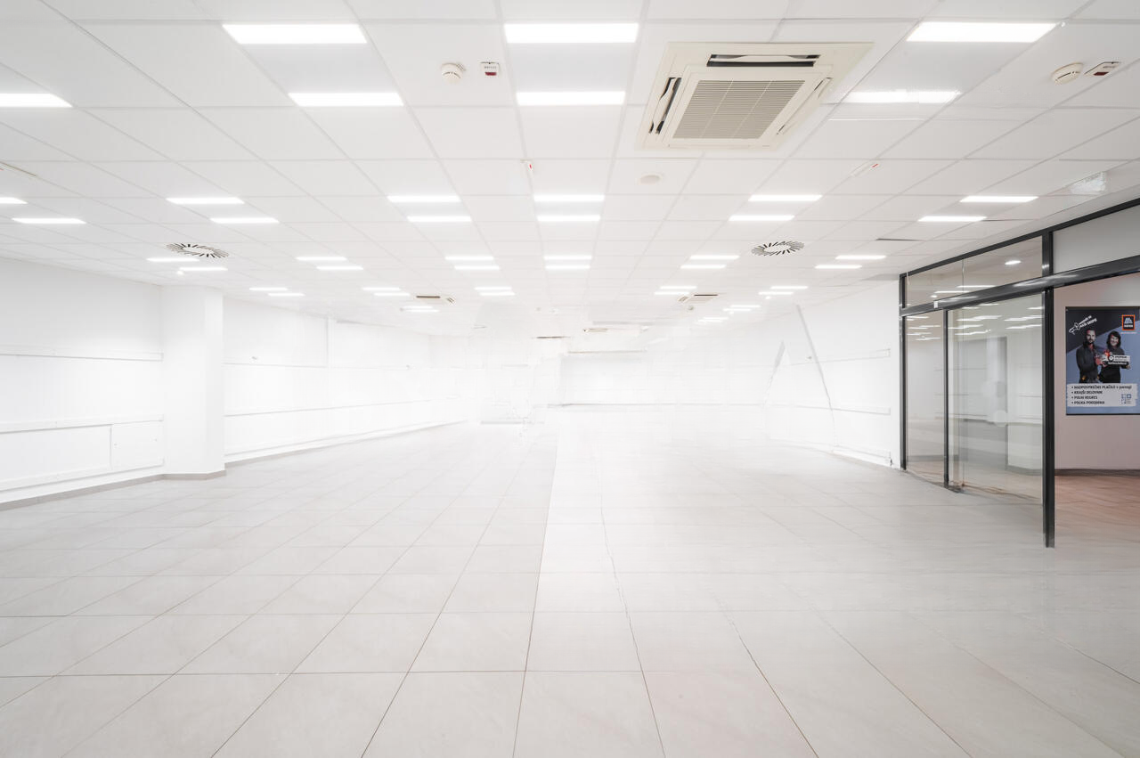 Офис в Любляне, Словения, 459 м² - фото 6