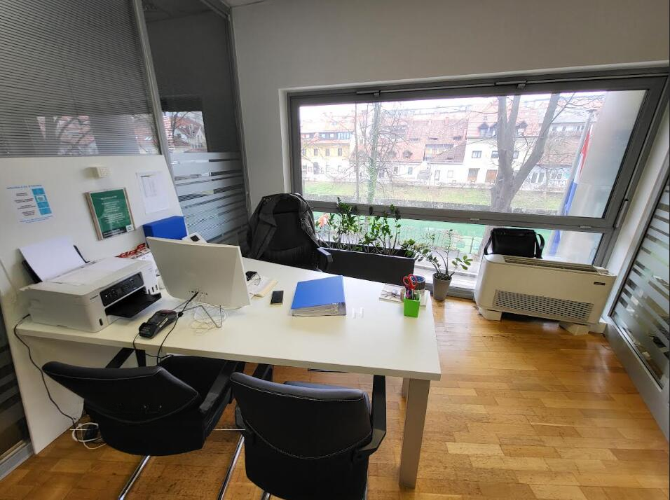 Офис в Любляне, Словения, 177 м² - фото 8