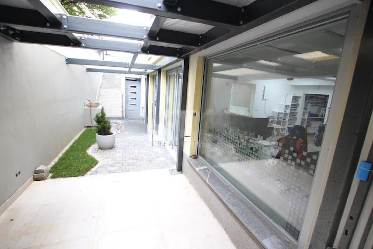 Офис в Любляне, Словения, 225 м² - фото 8