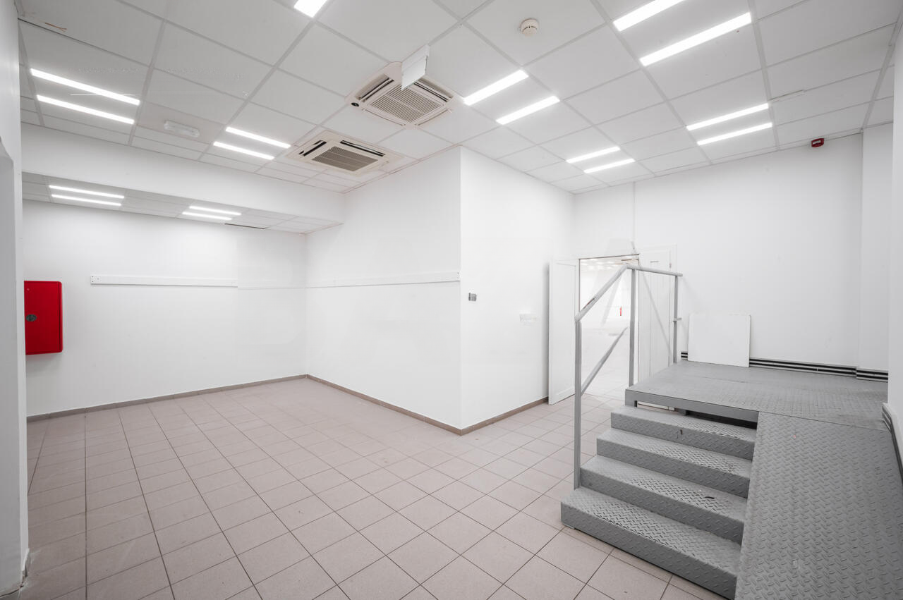 Офис в Любляне, Словения, 459 м² - фото 9
