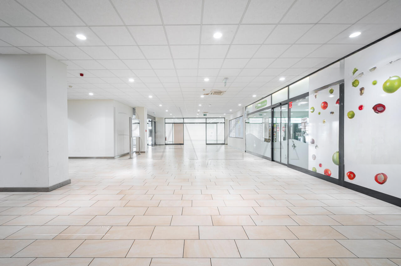 Офис в Любляне, Словения, 458 м² - фото 13