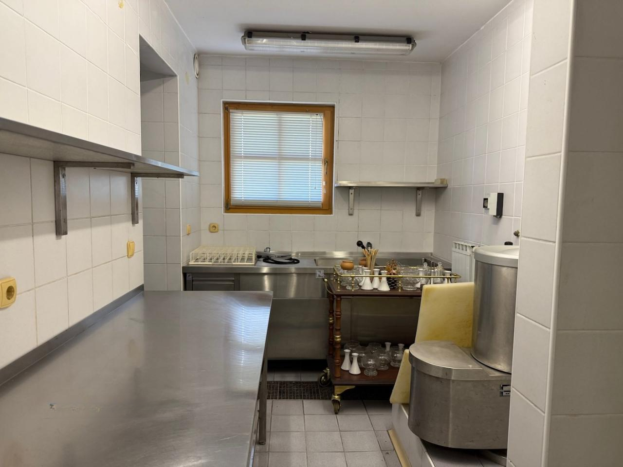 Офис в Любляне, Словения, 801 м² - фото 13