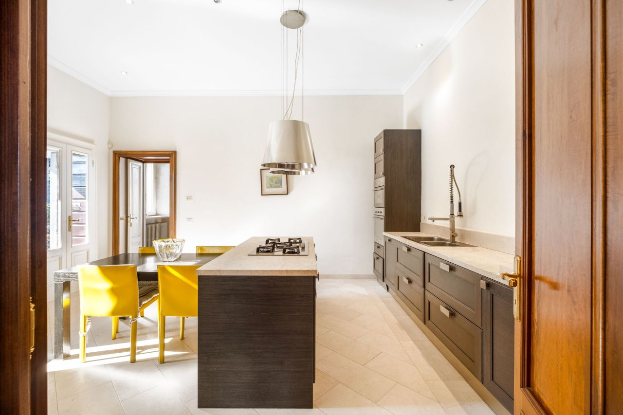 Вилла в Стрезе, Италия, 589 м² - фото 10