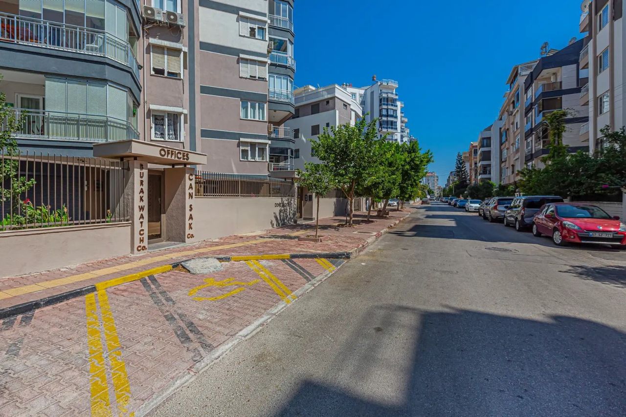 Квартира в Анталии, Турция, 185 м² - фото 1