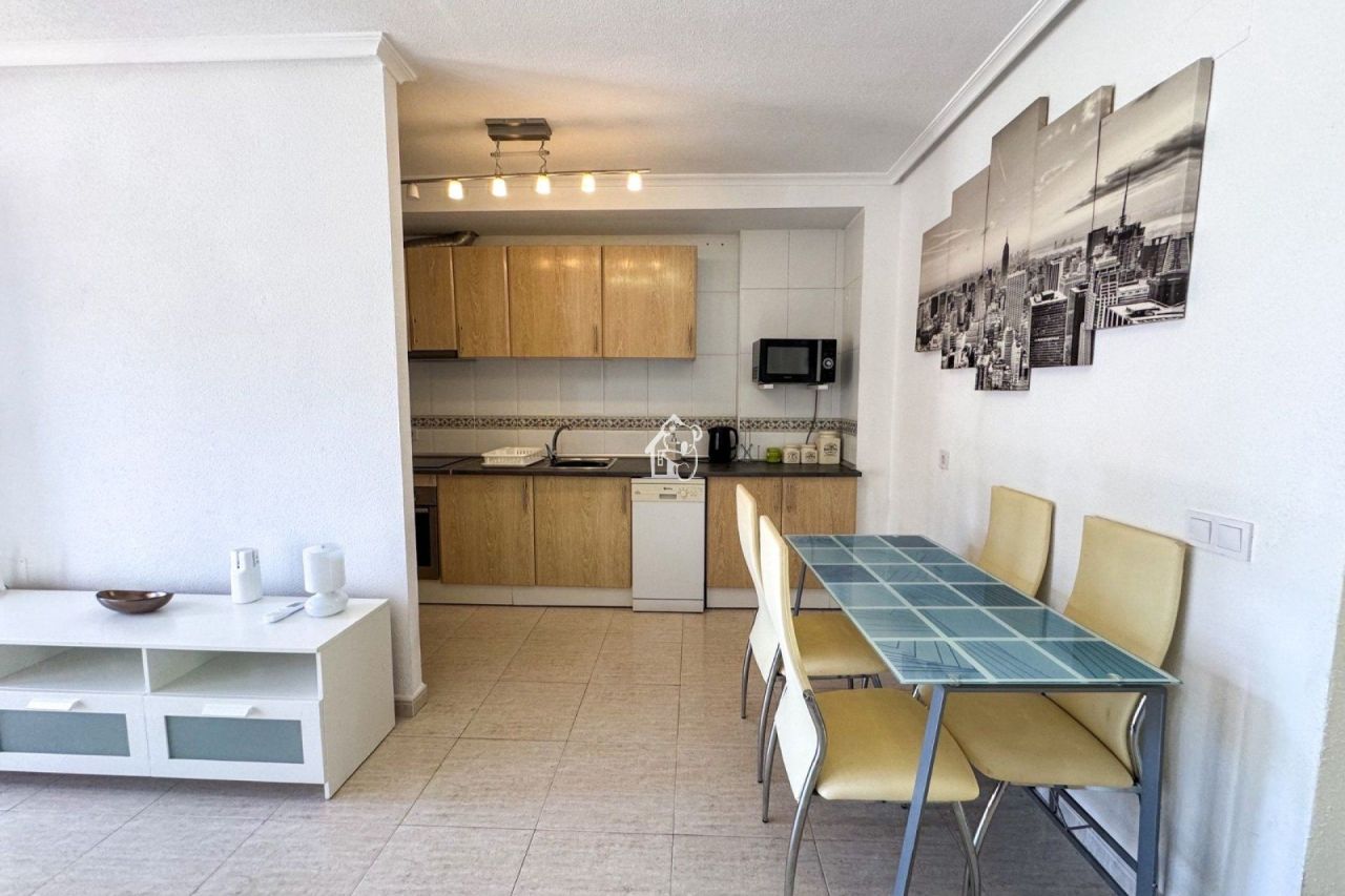 Апартаменты в Рохалесе, Испания, 70 м² - фото 6