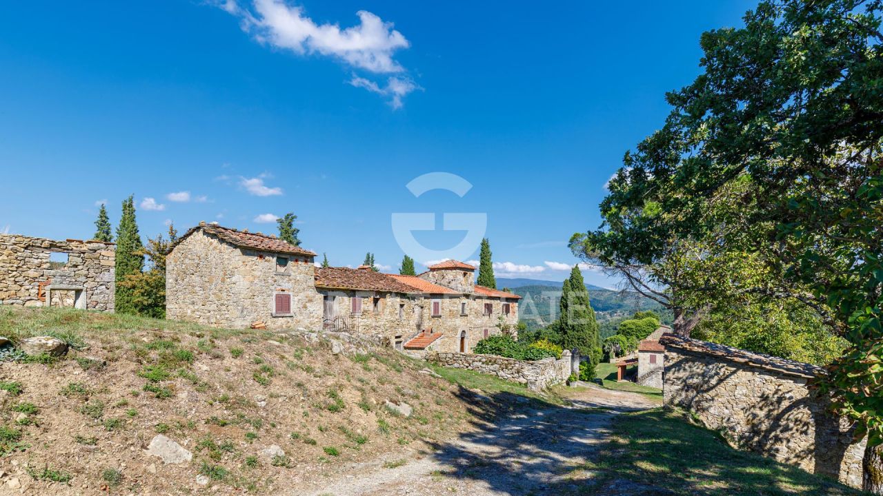 Замок Talla, Италия, 2 200 м² - фото 2
