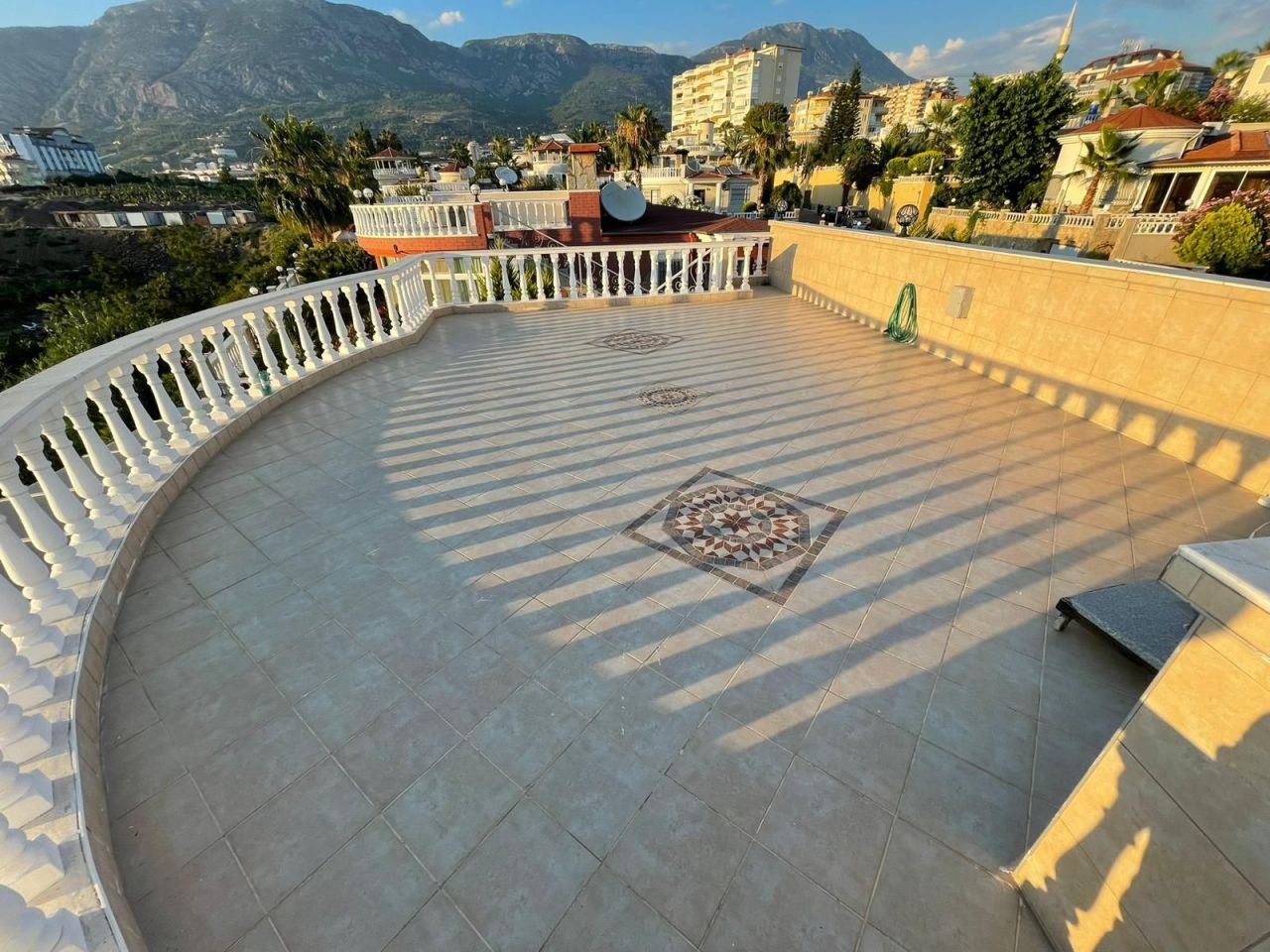 Вилла в Алании, Турция, 1 391 м² - фото 11