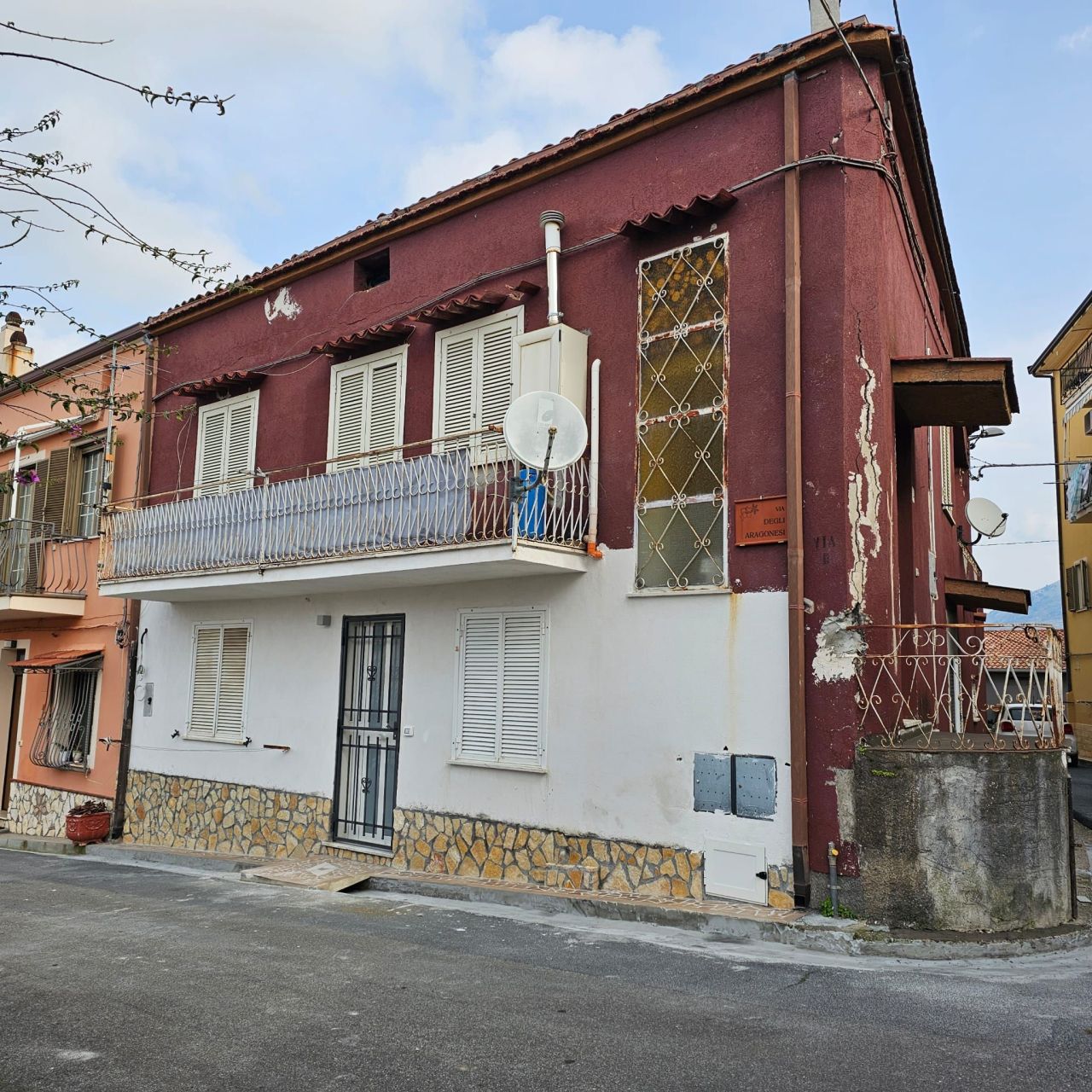 Квартира в Санта-Мария дель Чедро, Италия, 113 м² - фото 1