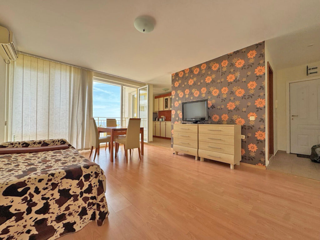 Квартира в Святом Власе, Болгария, 65 м² - фото 1