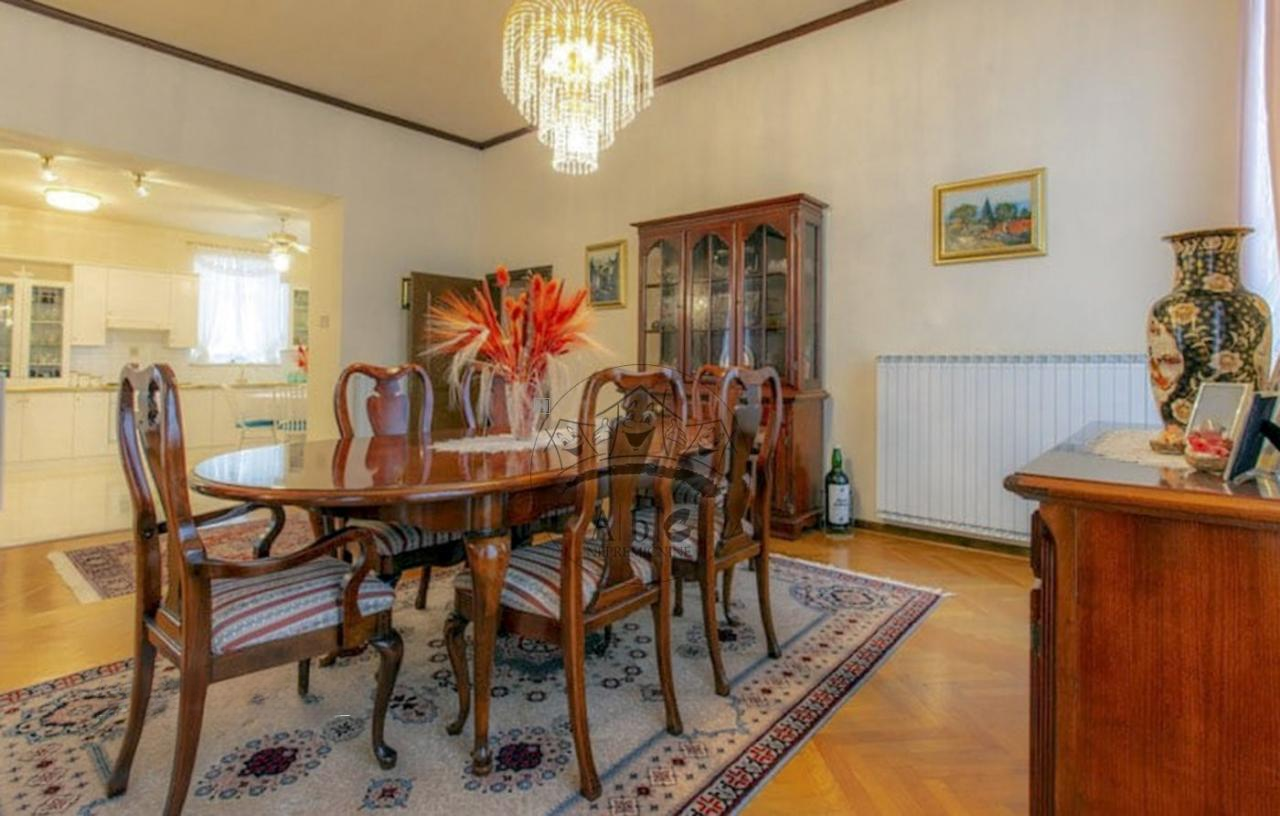 Дом в Сежане, Словения, 410 м² - фото 1