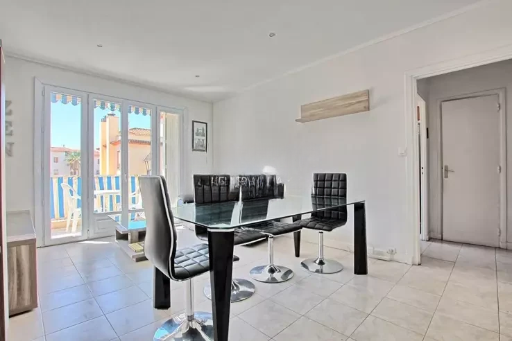 Квартира в Каннах, Франция, 49 м² - фото 1