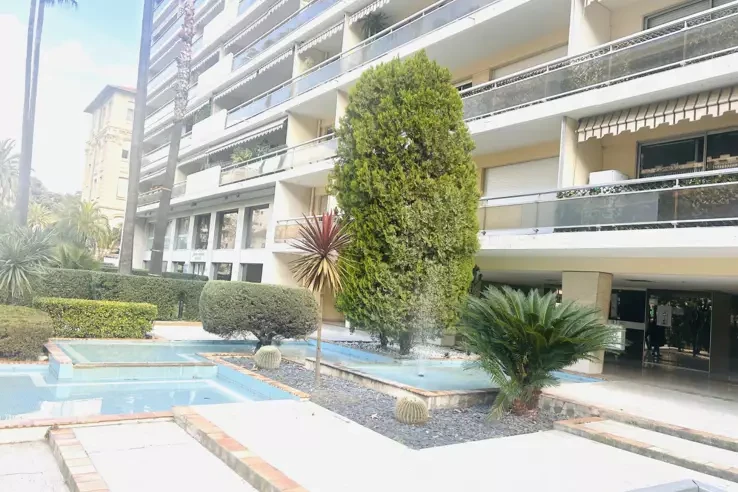 Квартира в Каннах, Франция, 85 м² - фото 1
