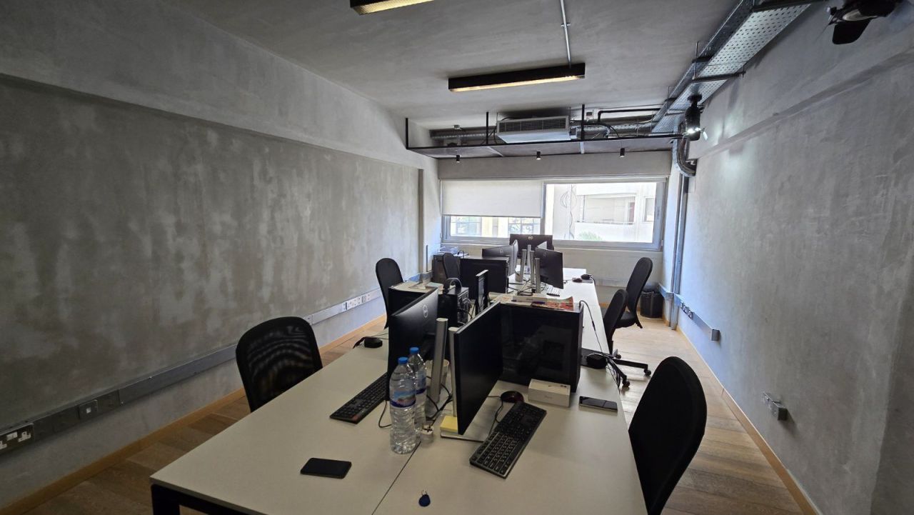 Офис Agia Zoni, Кипр, 300 м² - фото 4