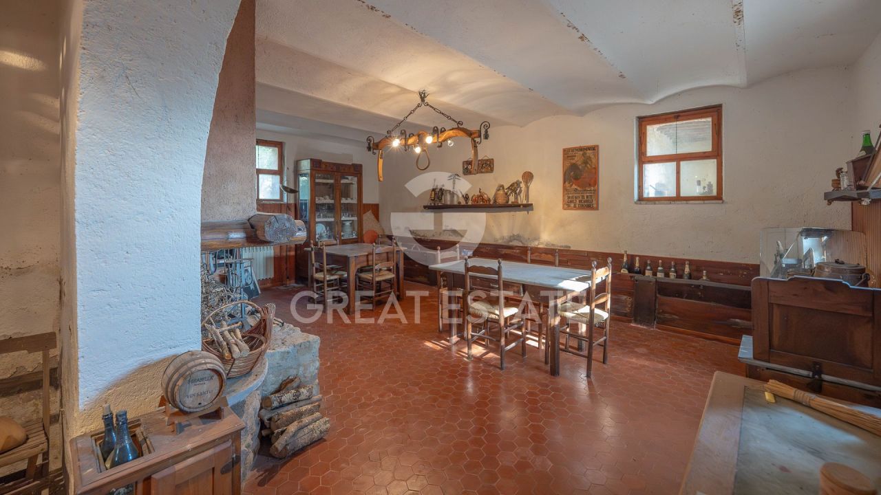Дом в Маджоне, Италия, 274.6 м² - фото 12