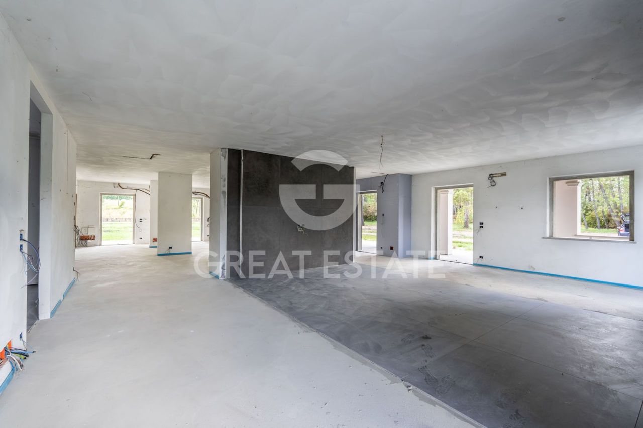 Дом в Ареццо, Италия, 925.6 м² - фото 13