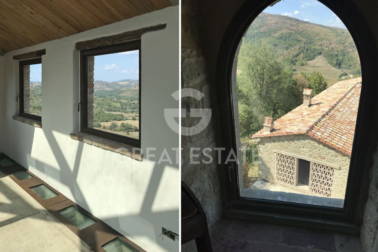 Замок в Пассиньяно-суль-Тразимено, Италия, 1 080 м² - фото 15