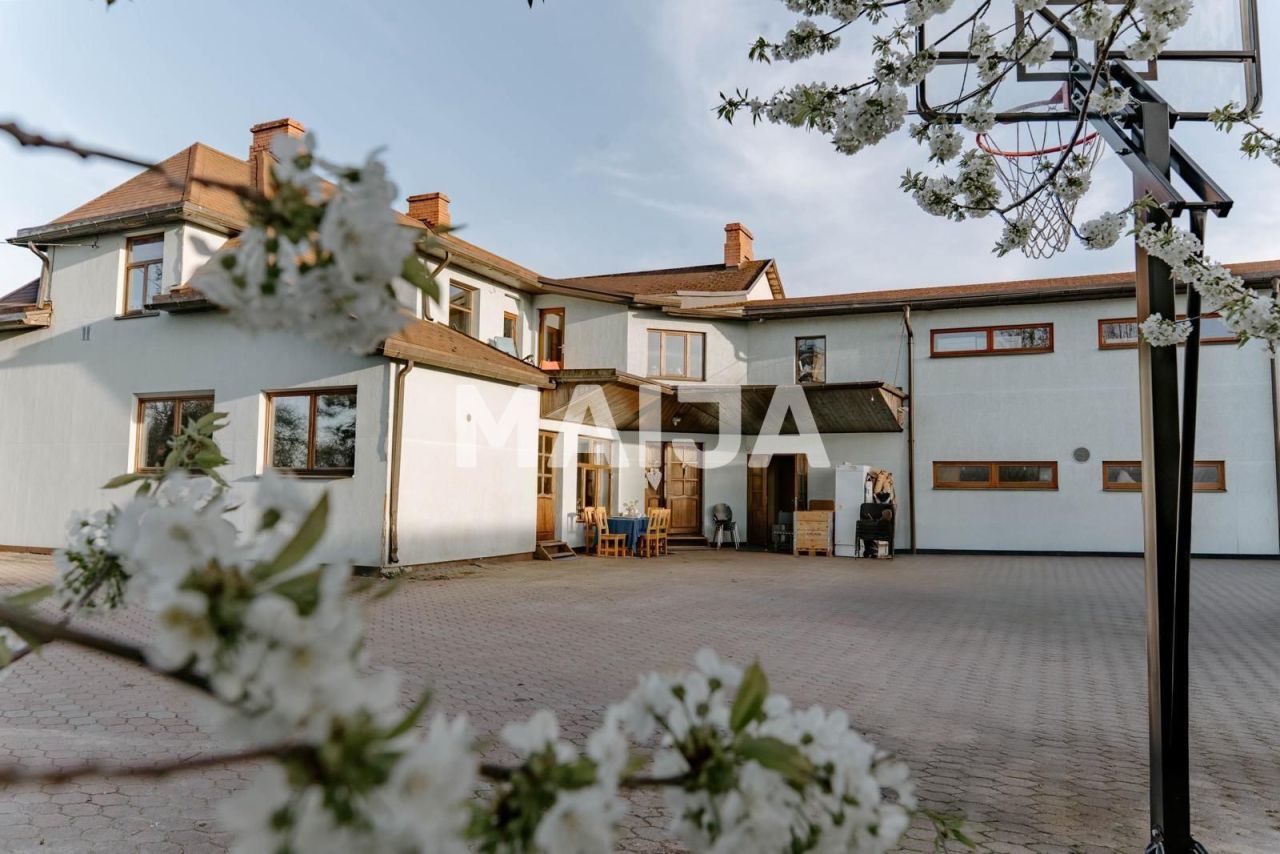 Офис Талси, Латвия, 319 м² - фото 1