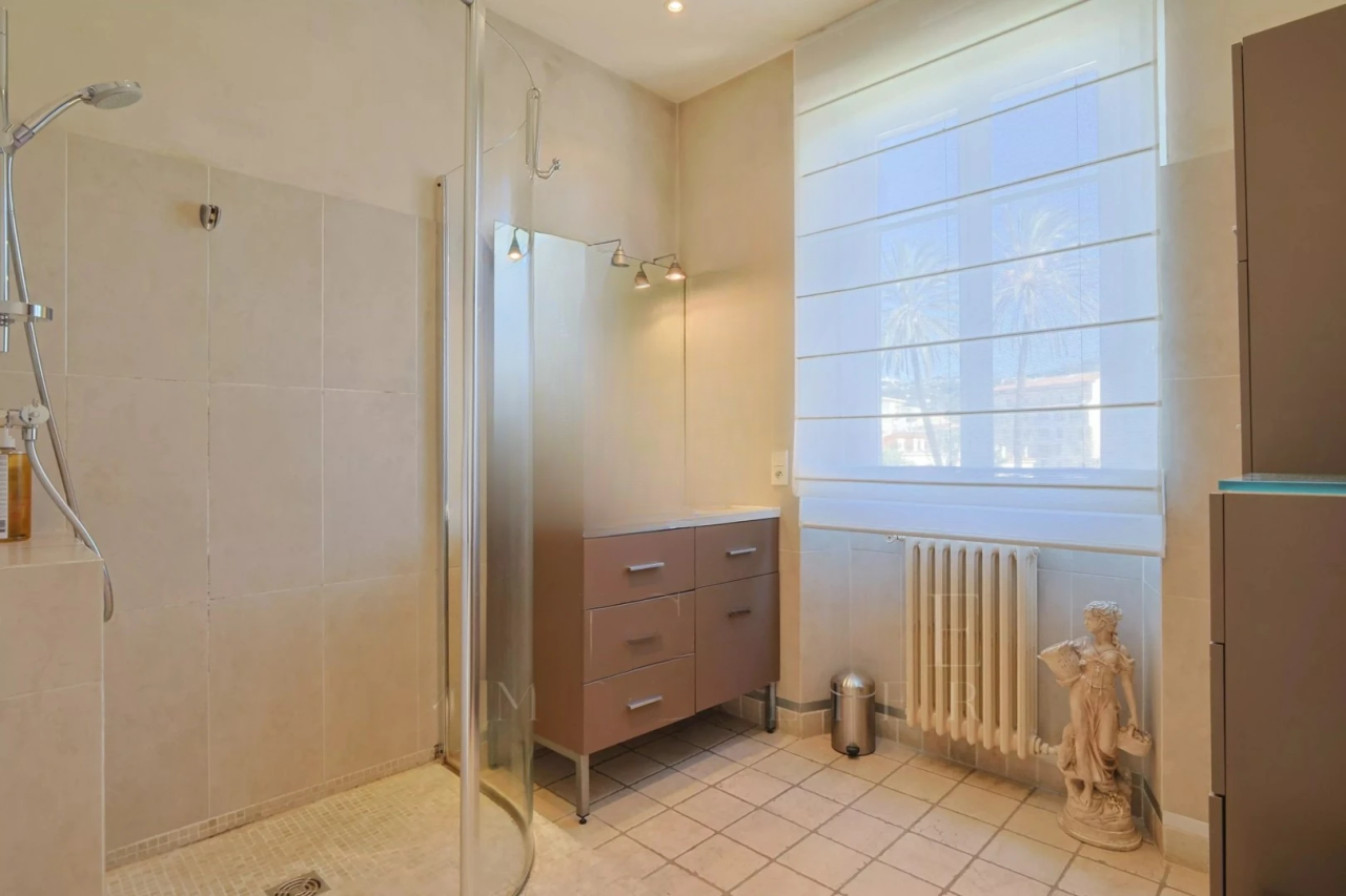Квартира в Каннах, Франция, 236 м² - фото 9