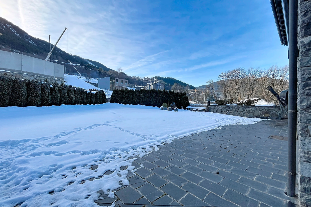 Квартира в Ордино, Андорра, 417 м² - фото 12