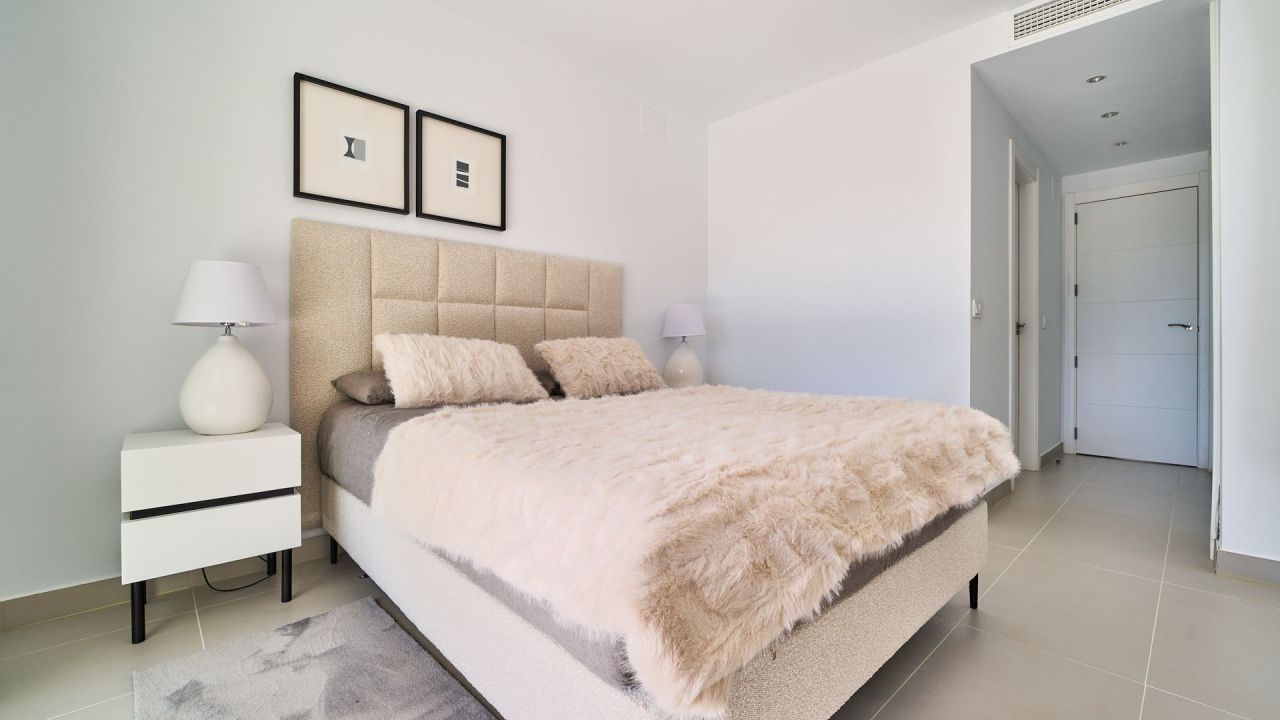 Апартаменты в Эстепоне, Испания, 144 м² - фото 2