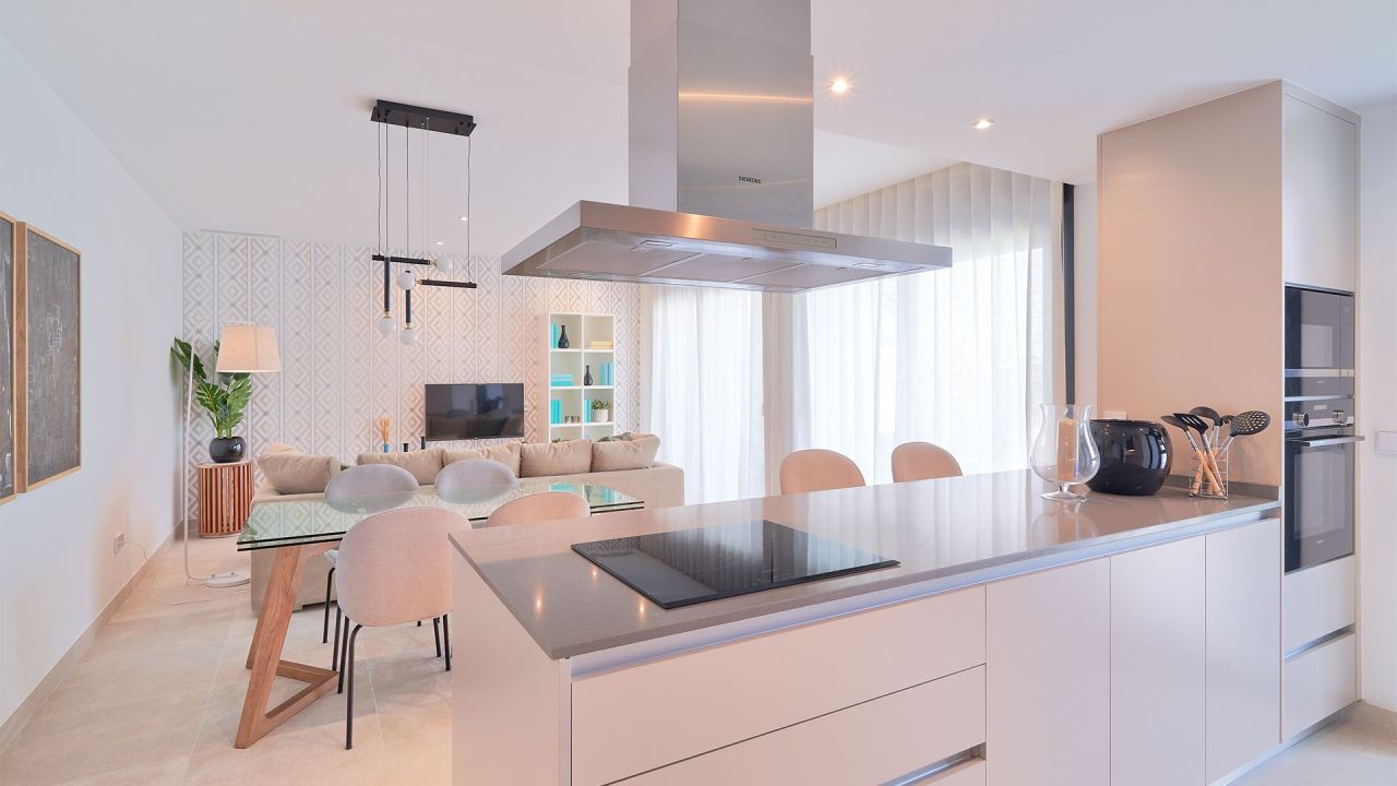 Апартаменты в Эстепоне, Испания, 131 м² - фото 11