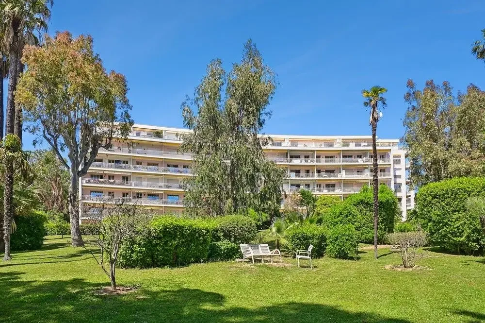 Квартира в Каннах, Франция, 54 м² - фото 1