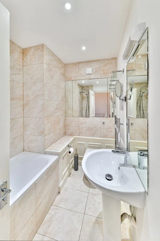 Квартира в Лондоне, Великобритания, 68 м² - фото 1