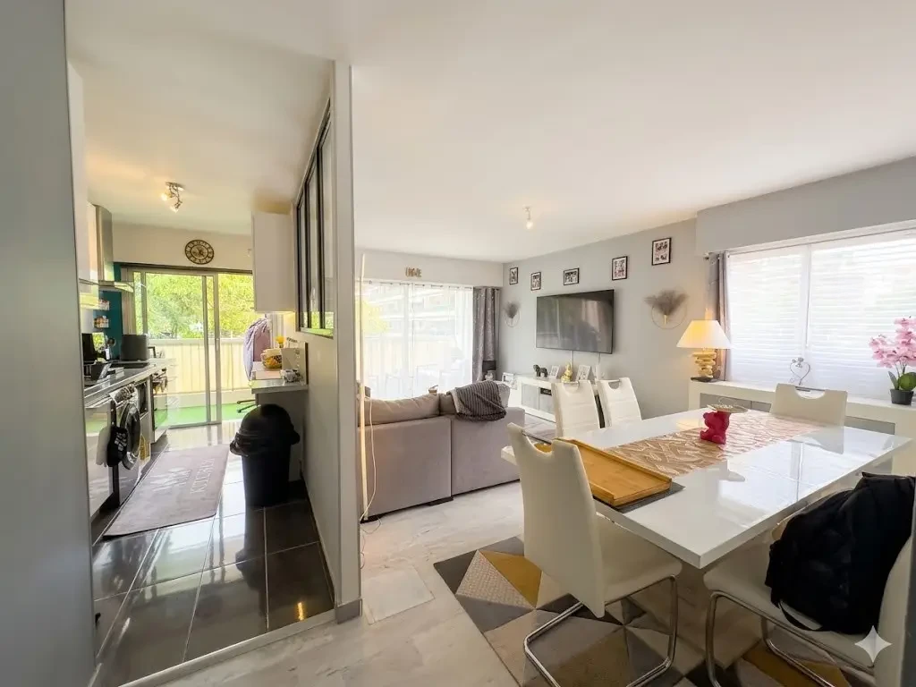 Квартира в Каннах, Франция, 70 м² - фото 1