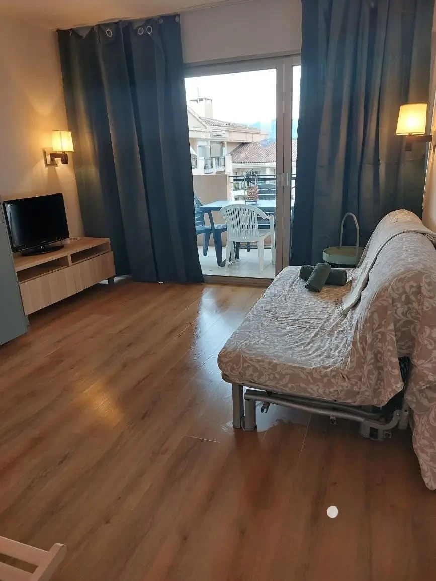 Квартира в Каннах, Франция, 26 м² - фото 1