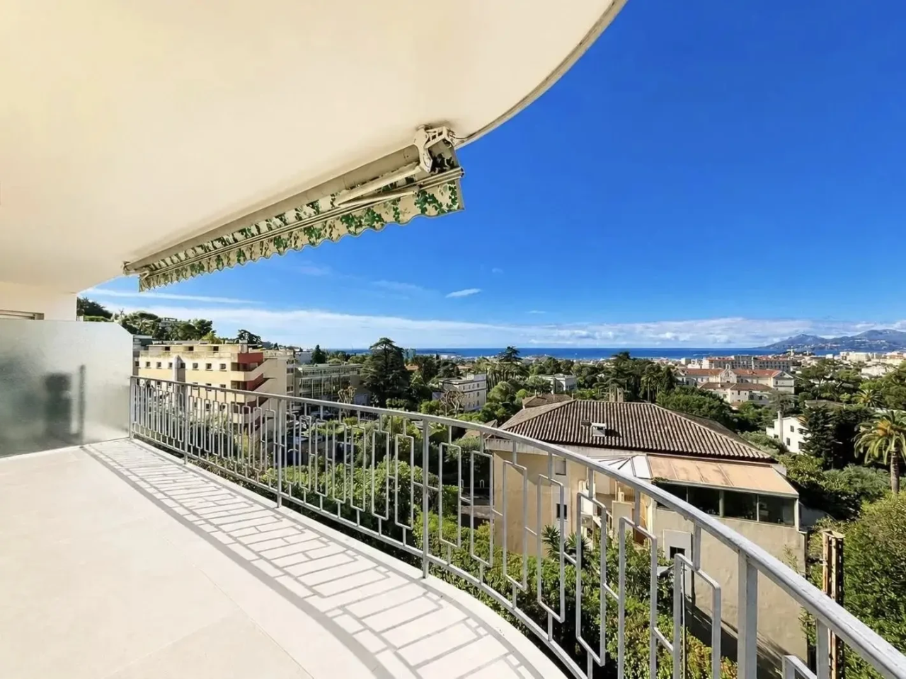 Квартира в Каннах, Франция, 86 м² - фото 1