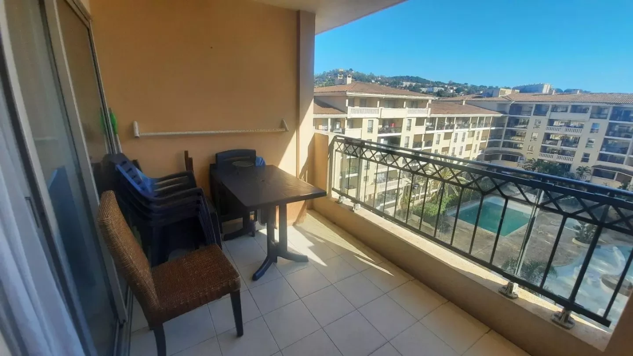 Квартира в Каннах, Франция, 25 м² - фото 1