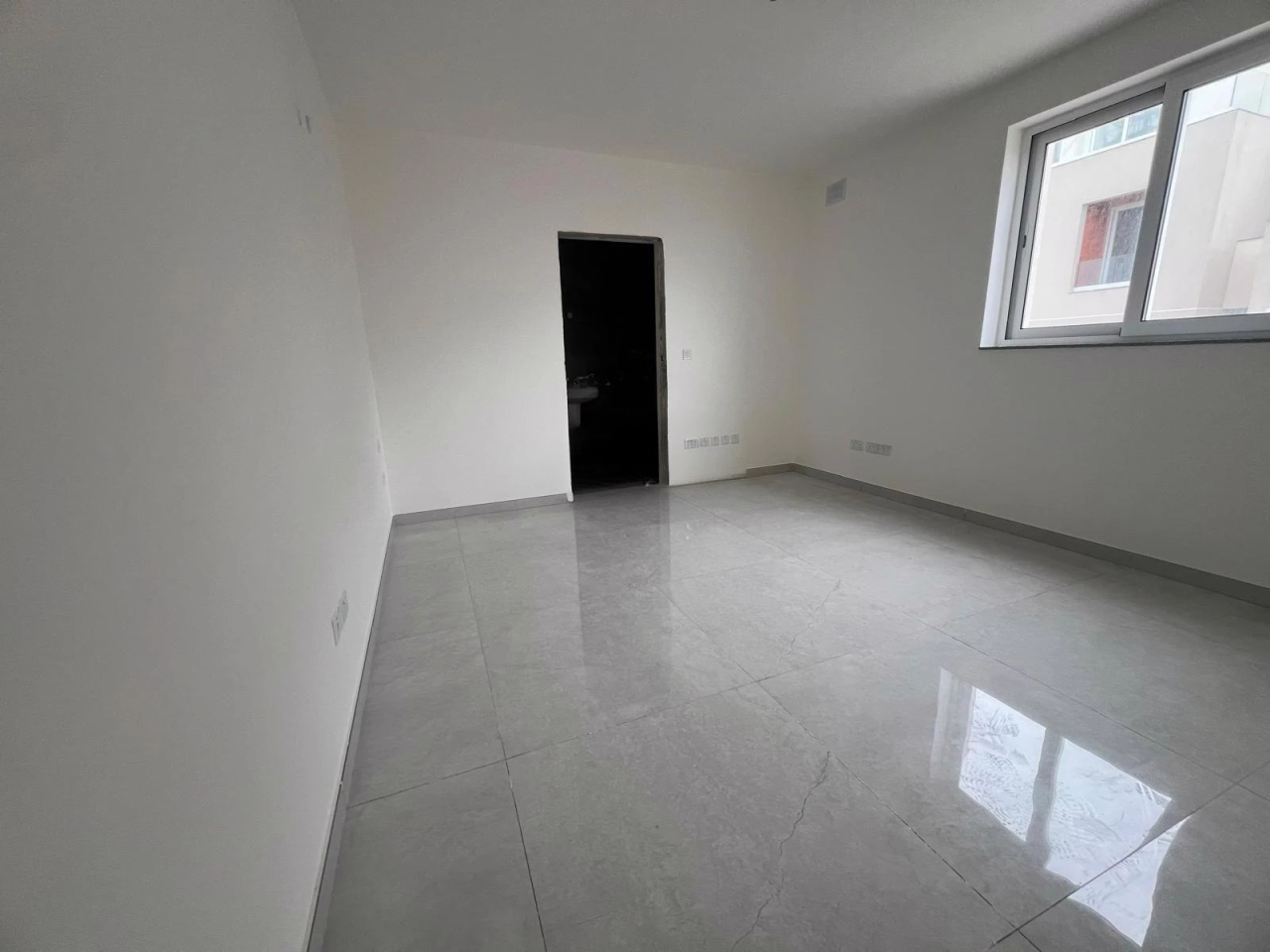 Квартира в Сан-Лоренце, Мальта, 99 м² - фото 1