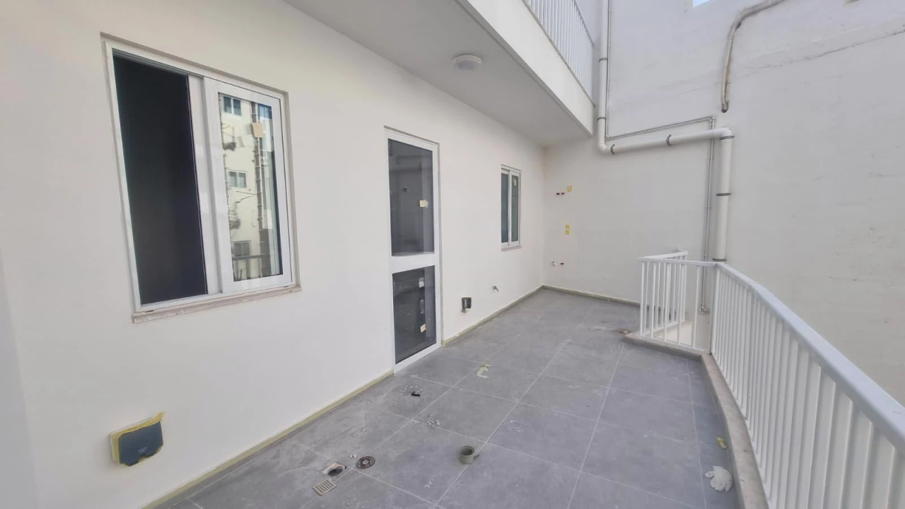 Квартира в Гзире, Мальта, 91 м² - фото 1