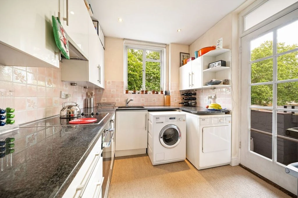 Квартира в Лондоне, Великобритания, 66 м² - фото 2