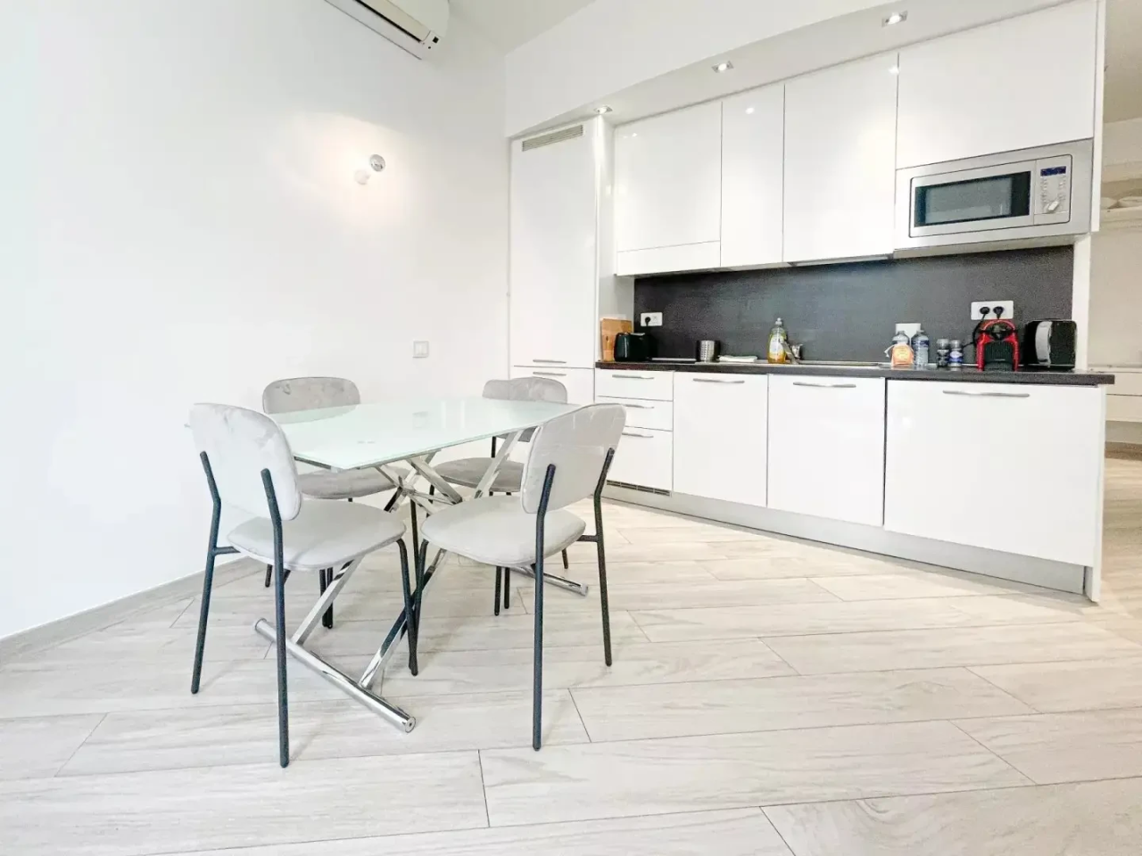 Квартира в Каннах, Франция, 41 м² - фото 2