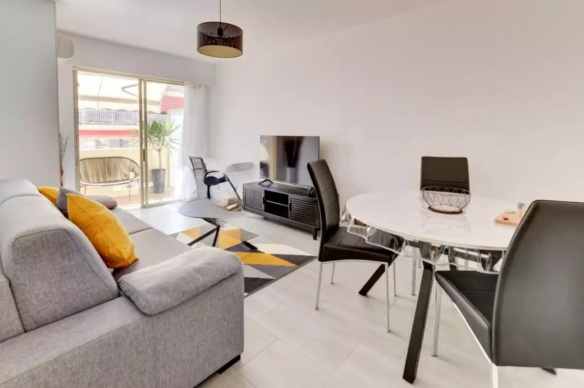 Квартира в Каннах, Франция, 40 м² - фото 2
