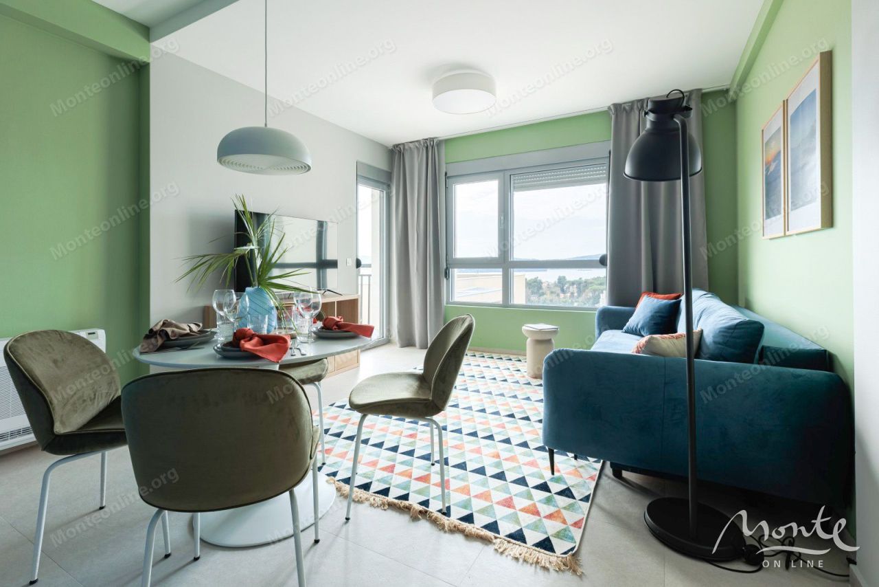 Апартаменты в Тивате, Черногория, 45 м² - фото 1
