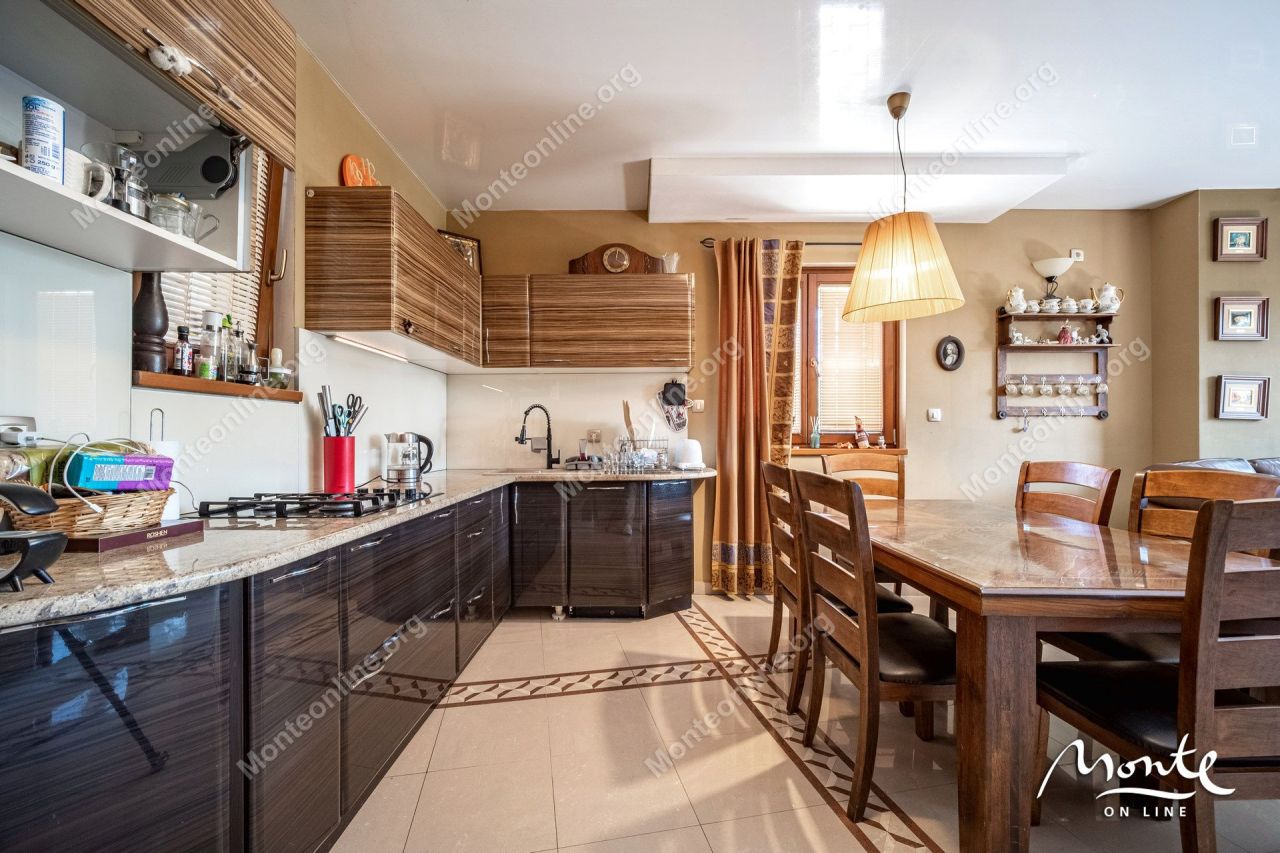 Вилла в Биеле, Черногория, 250 м² - фото 8