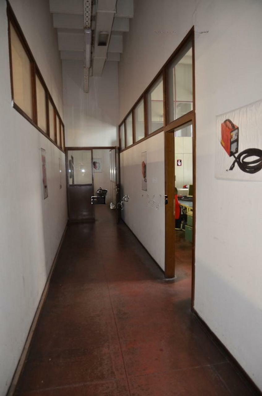 Офис в Любляне, Словения, 1 500 м² - фото 3
