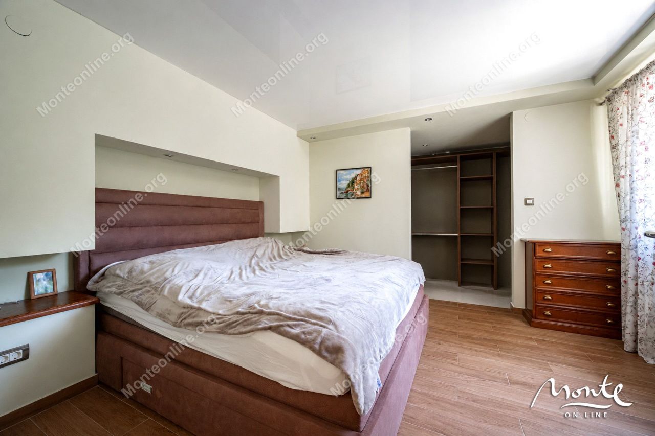 Вилла в Биеле, Черногория, 250 м² - фото 18