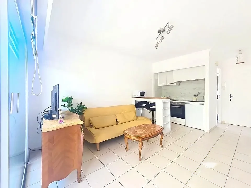 Квартира в Каннах, Франция, 26 м² - фото 4